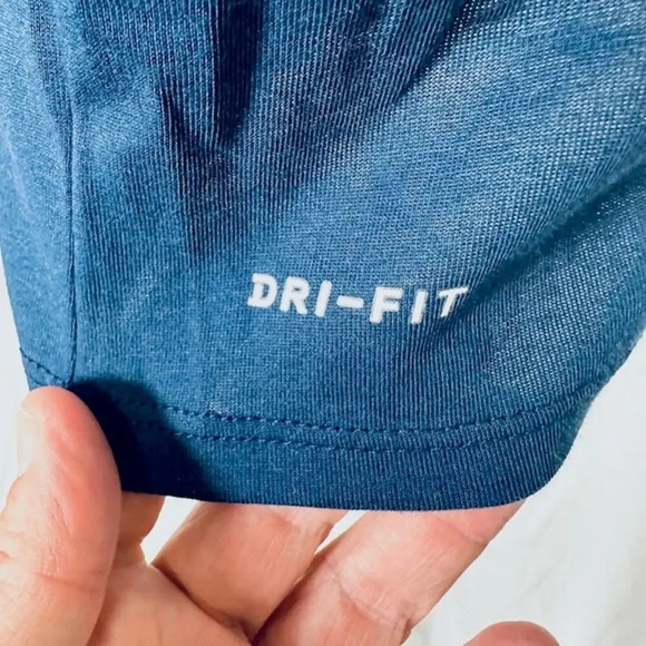 NEW Nike Dri Fit Dallas Cowboys Icon T-Shirt Short Sleeves Blue Youth Medium - Picture 7 of 8